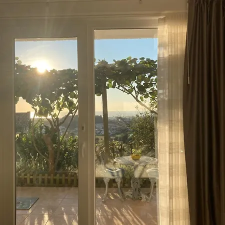 Alfazema Sunset House ベッド・アンド・ブレックファスト ヴィラ・ノヴァ・デ・ガイア