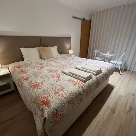 Alfazema Sunset House ベッド・アンド・ブレックファスト *