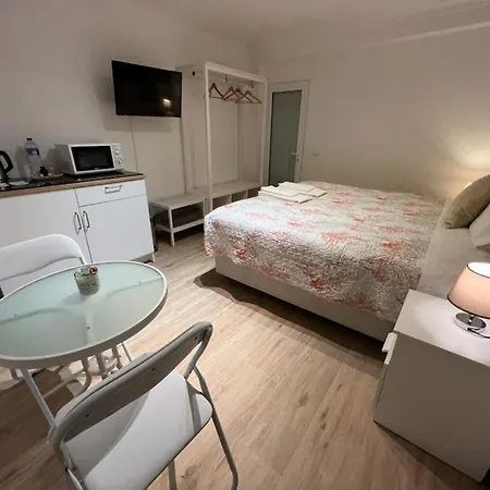 Bed and breakfast Alfazema Sunset House