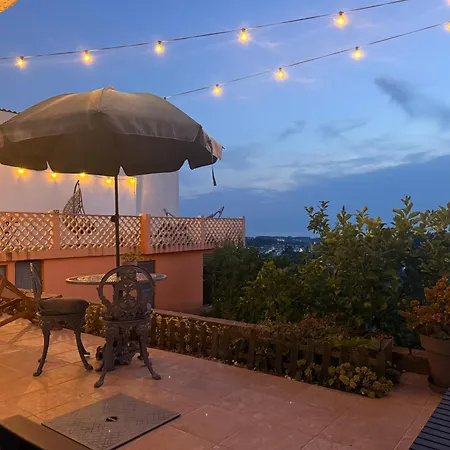 Alfazema Sunset House Couette-café